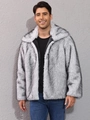 Herren Pelzimitat-Jacke in Grauschwarz mit Reverskragen und warmem Plüsch-Finish - S / Weiß Gemischt
