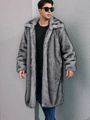Cappotto lungo in ecopelliccia da uomo in grigio sfumato con collo grande e trama calda - S / Righe Grigie