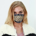 Détail de l'imprimé Sexy Baby sur le masque facial respirant à motif léopard élégant - Imprimé léopard