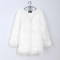 Chaqueta de piel sintética blanca para mujer con acabado de pelo largo y elegante cuello V - S / Blanco