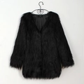 Elegante cappotto lungo in ecopelliccia nera da donna con texture soffice e fodera - Nero