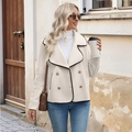 Chique beige korte wollen jas met zwarte bies en gouden knopen voor dames mode - S / Beige