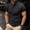 Nahaufnahme des dunkelgrauen Henley-Shirts mit Kurzarm, Dreiknopfleiste und schmalem Schnitt - S / Schwarz