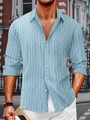 Dettaglio camicia da uomo in cotone e lino azzurro con motivi geometrici jacquard strutturati - S / Blu