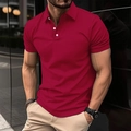 Dettaglio di una polo rossa a righe verticali con bottoni bianchi su un modello uomo - S / Tops / Borgogna