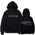Vorder- und Rückansicht eines schwarzen Fleece-Hoodies mit weißem Buchstabendruck - S / Schwarz (311)