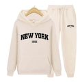 Détails du survêtement beige New York avec sweat à capuche et pantalon de jogging - S / Beige (Étiquette noire)