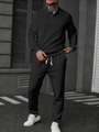 Set sportivo da uomo nero con polo a maniche lunghe e pantaloni con trama chevron 3D - S / Nero