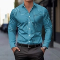 Schmal geschnittenes Herrenhemd mit cyanfarbenem geometrischem Druck in urbanem Stil - S / Seeblau