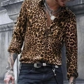 Detailansicht eines Slim-Fit Langarmhemds mit Leopardenmuster und klassischem Reverskragen - S / Camel