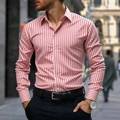 Camisa de hombre de corte ajustado con rayas verticales rojas y blancas para el ocio - S / Rosa