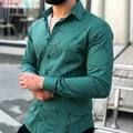 Détail de chemise slim pour homme avec motifs 3D géométriques et fermeture boutonnée - S / Vert