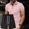 Dettaglio del colletto della polo rosa a righe e pantaloncini neri con coulisse - S / Rosa + Nero