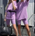 Conjunto de dos piezas morado para mujer con camiseta holgada y pantalones cortos tipo ciclista - S / Morado