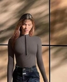 Dettaglio del body grigio a maniche lunghe in maglia a coste con scollo a metà zip - S / grigio scuro