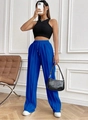 Détail du pantalon large bleu électrique avec plis marqués et cordon de serrage taille - S / Bleu