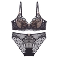 Conjunto de lencería de encaje negro estilo francés con lazos rosas y bordado floral - 70A / Negro y Nude