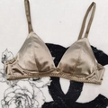 Drahtloses Triangel-Bralette aus champagnerfarbenem Satin mit Wellenverzierung - S / Khaki-Oberteil