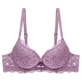 Sujetador push-up de encaje púrpura con bordado floral y tirantes finos dobles en fondo blanco - 70A / Morado