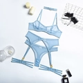Ensemble de lingerie en résille bleu clair avec soutien-gorge à armatures et porte-jarretelles - S / Modèle Multi-Pièces (MY96615) / Bleu clair