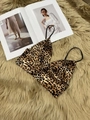 Sujetador sexy de leopardo con escote en V, tirantes finos negros y acabado satinado - S / Estampado de leopardo