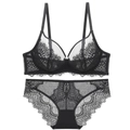 Sexy zwarte wimperkant lingerieset met beugelbeha en bijpassende mesh slip - 70A / Zwart