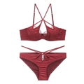 Ensemble de lingerie élégant en satin rouge vin et dentelle avec dos croisé - S / Bordeaux