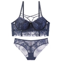 Ensemble lingerie sexy en dentelle bleu foncé avec soutien-gorge push-up et lanières croisées - 70A / Bleu