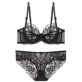 Elegantes schwarzes Spitzenunterwäsche-Set mit floraler Stickerei und Trägern - 70B / Schwarz