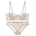 Conjunto de lencería beige de estilo francés con bordado floral y sujetador con aros suaves - Color Piel / 70B