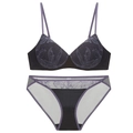 Set lingerie sexy in pizzo nero e viola con reggiseno push-up e slip abbinato - 75B / Viola E Nero