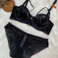 Conjunto de lencería de encaje negro con tiras cruzadas y braga transparente - 70B / Negro