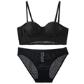 Elegante set di lingerie in pizzo nero con motivi a foglia e rete trasparente - 70B / Set con Zirconia Nera