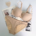Conjunto de sujetador y braguita beige sin costuras con dije dorado decorativo - 70B / Color Piel