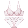 Completo intimo in pizzo rosa chiaro con ricamo a cuore e dettagli in mesh velato - Rosa / 70C