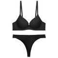 Set di lingerie nera senza cuciture con reggiseno push-up e perizoma coordinato - 70D / Nero + Perizoma