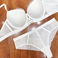 Set lingerie in pizzo bianco con ricamo a rose ed eleganti elastici con scritte - 75B / Bianco