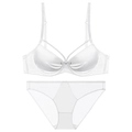 Elegantes Set aus weißem Satin-BH und transparentem Netzslip mit Trägerdetails - 34/75D / Weiß