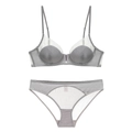 Elegantes graues französisches Dessous-Set mit tiefem V-Ausschnitt, Netz und Spitzenhöschen - 70A / Grau