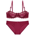 Set di lingerie in pizzo rosso scuro con reggiseno a mezza coppa e perizoma coordinato - 70A / Set rosso vino