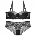 Completo intimo sexy in pizzo nero con reggiseno a mezza coppa e slip abbinato - 70A / Nero