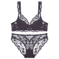Elegante conjunto de lencería de encaje floral púrpura con sujetador con aros - 70B / Set de Circonita Negra