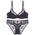 Set di lingerie in pizzo floreale nero con reggiseno con ferretto e slip abbinati - 70A / Nero