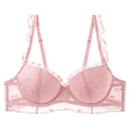 Soutien-gorge en dentelle rose pâle avec motifs cœur en résille et bords à volants - 70B / Rose