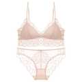 Conjunto de lencería de encaje francés con sujetador triangular y braguita rosa - S / Color Piel