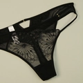Culotte sexy en dentelle brodée noire avec mesh et anneaux métalliques dorés chic - M / Noir