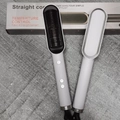 White ionic hair straightener brush with heating teeth and temperature control - Silver Electroplated Ring / US Plug / White