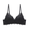 Détail de la dentelle florale cil sur un soutien-gorge triangle sans armature noir - 70A / Noir