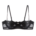 Detailansicht eines schwarzen Spitzen-Bralettes mit Rosenstickerei und Netzstruktur - S / Schwarz