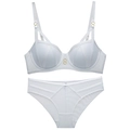 Verführerisches weißes Push-up-Dessous-Set mit Mesh-Details und Goldakzenten - 70B / Weiß